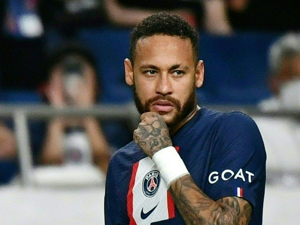 Superstar Neymar muss sich vor Gericht verantworten (Foto: AFP/SID/Kazuhiro NOGI)