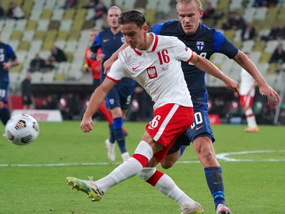 Karbownik wechselt als Leihbasis zu Fortuna Düsseldorf (Foto: AFP/SID/JANEK SKARZYNSKI)