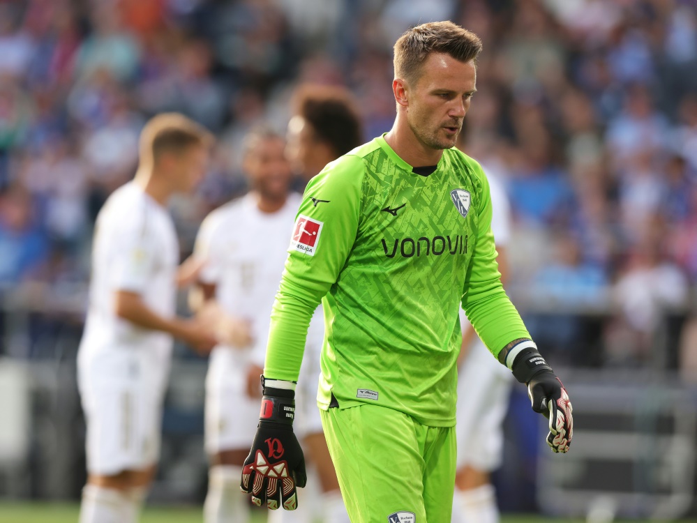 VfL-Keeper Riemann kommt gegen Schalke zum Einsatz (Foto: FIRO/FIRO/SID)