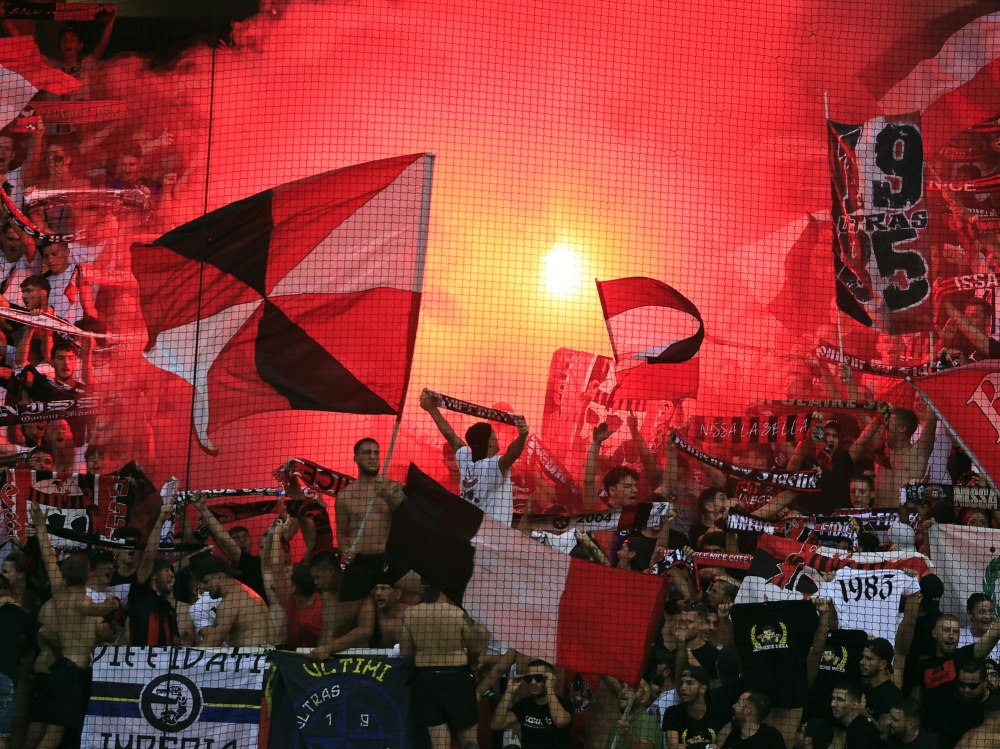 Der OGC Nizza muss in Ajaccio auf seine Fans verzichten (Foto: AFP/SID/VALERY HACHE)