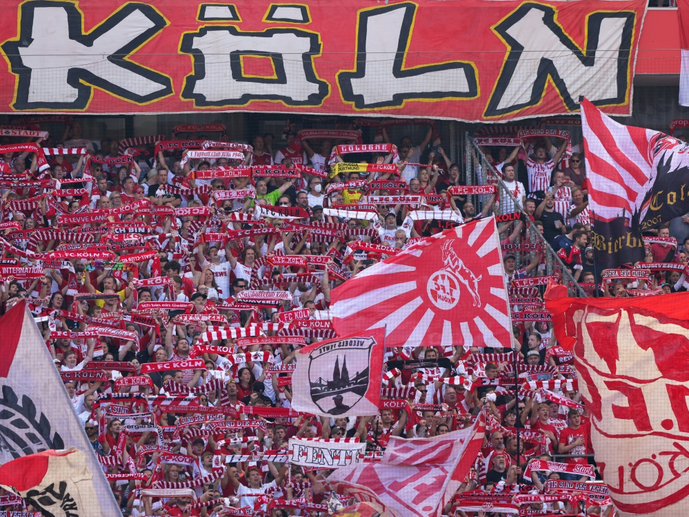 10.000 Fans unterstützen den FC Köln in Nizza (Foto: FIRO/FIRO/SID)