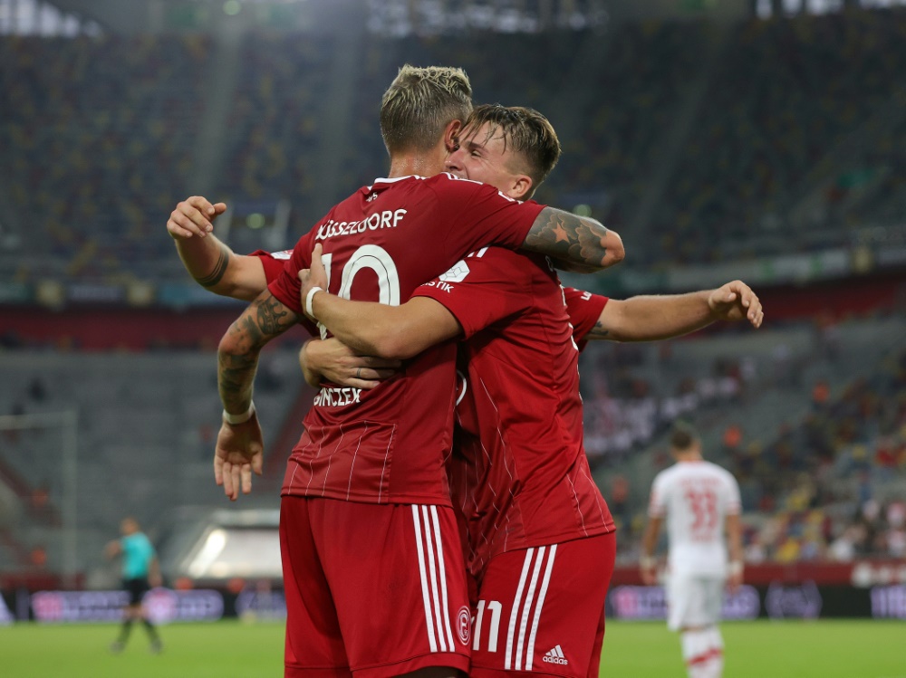 Düsseldorf gewinnt das Topspiel gegen Rostock (Foto: FIRO/FIRO/SID)