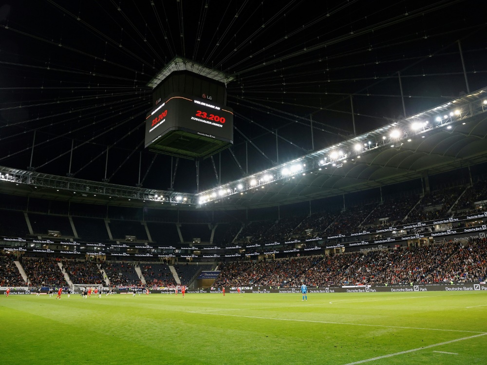 23.200 Fans verfolgten das Eröffnungsspiel in Frankfurt (Foto: FIRO/FIRO/SID/Heiko Becker)
