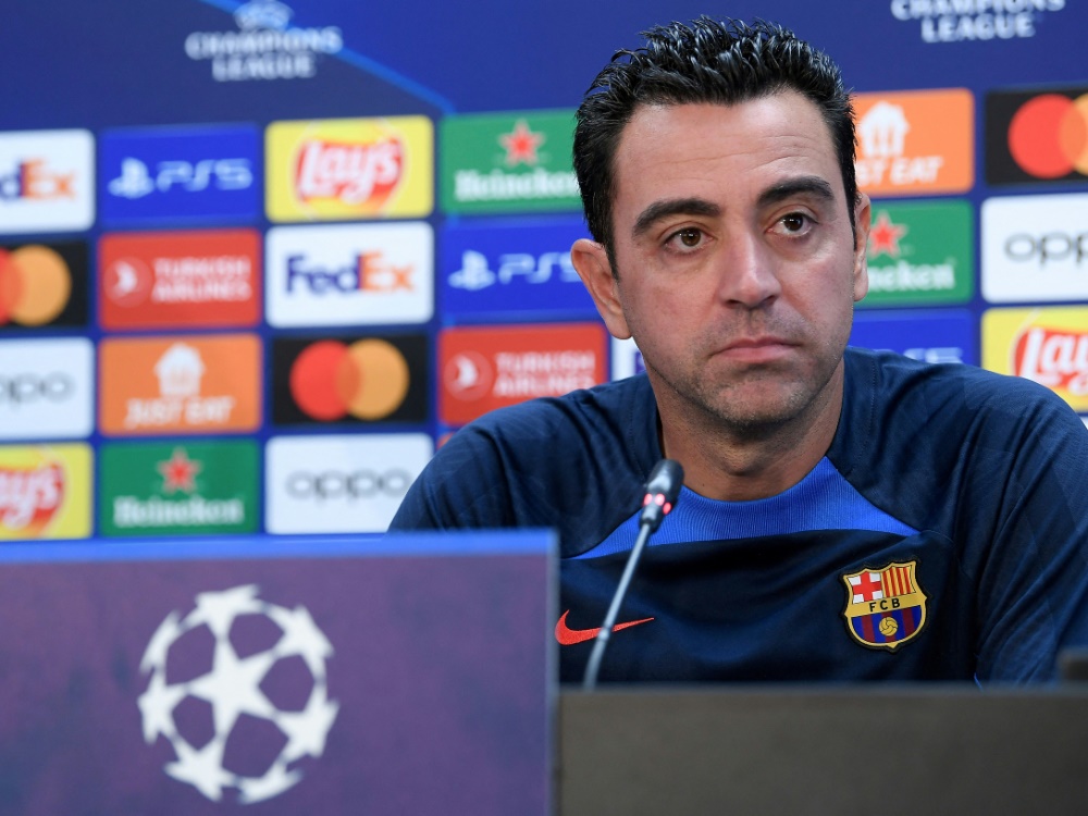 Barcelonas Coach Xavi ist skeptisch (Foto: AFP/SID/JOSEP LAGO)