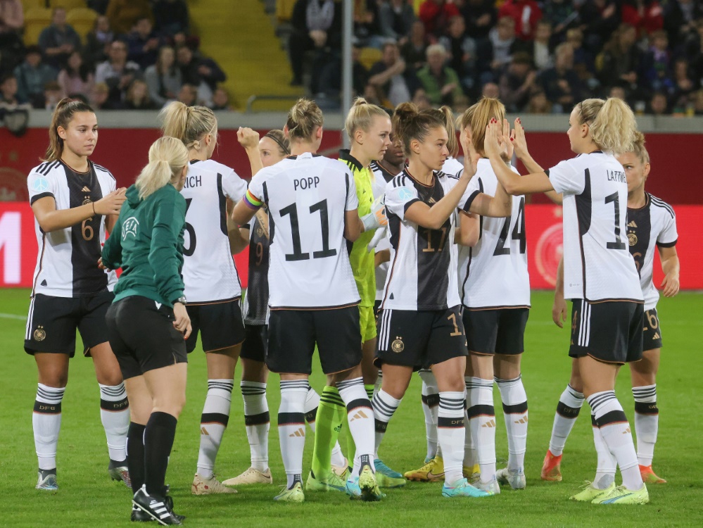 DFB Women with Double Test debutant in USA