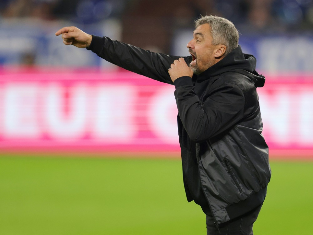 Schalke-Trainer Reis fordert mutigen Auftritt in München (Foto: FIRO/FIRO/SID)