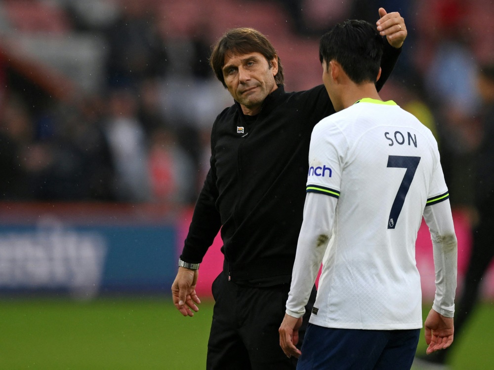 Antonio Conte glaubt an eine WM-Teilnahme seines verletzten Topstars Heung-Min Son. (Foto: AFP/SID/DANIEL LEAL)