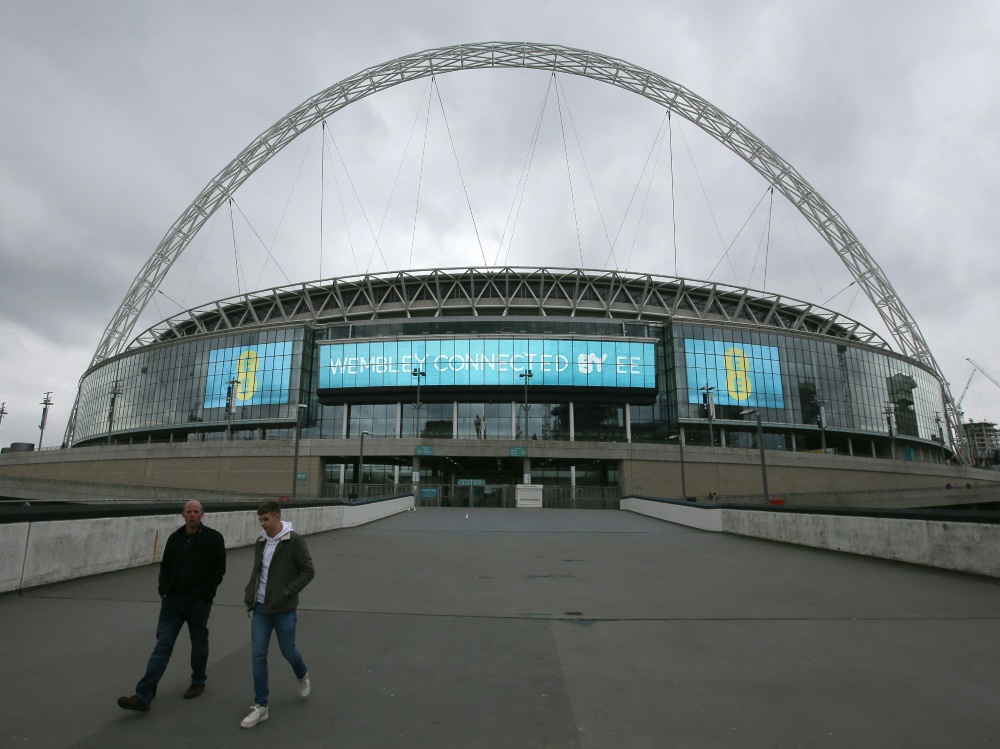 Das Wembley Stadium könnte als Finalort in Frage kommen (Foto: AFP/SID/DANIEL LEAL)