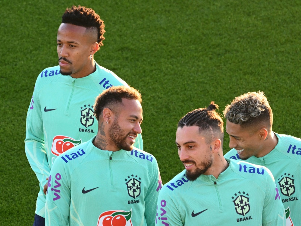 Das Team um Topstar Neymar gilt als Titelfavorit (Foto: AFP/SID/VINCENZO PINTO)