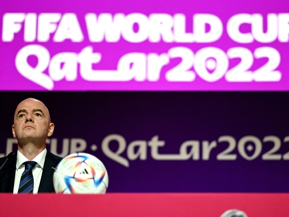 FIFA-Präsident Gianni Infantino hat eine denkwürdige Pressekonferenz abgehalten (Foto: AFP/SID/GABRIEL BOUYS)