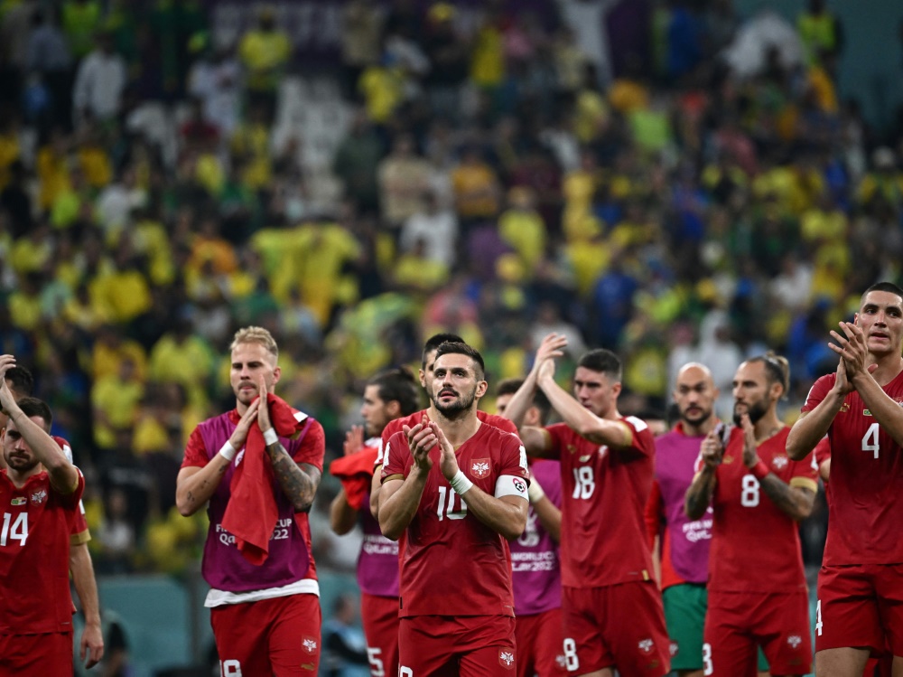 Die Fahne wurde vor dem Brasilien-Spiel gezeigt (Foto: AFP/SID/ANNE-CHRISTINE POUJOULAT)