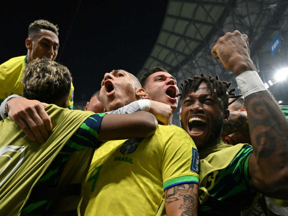 Brasilien besiegt Serbien im ersten Gruppenspiel (Foto: AFP/SID/NELSON ALMEIDA)