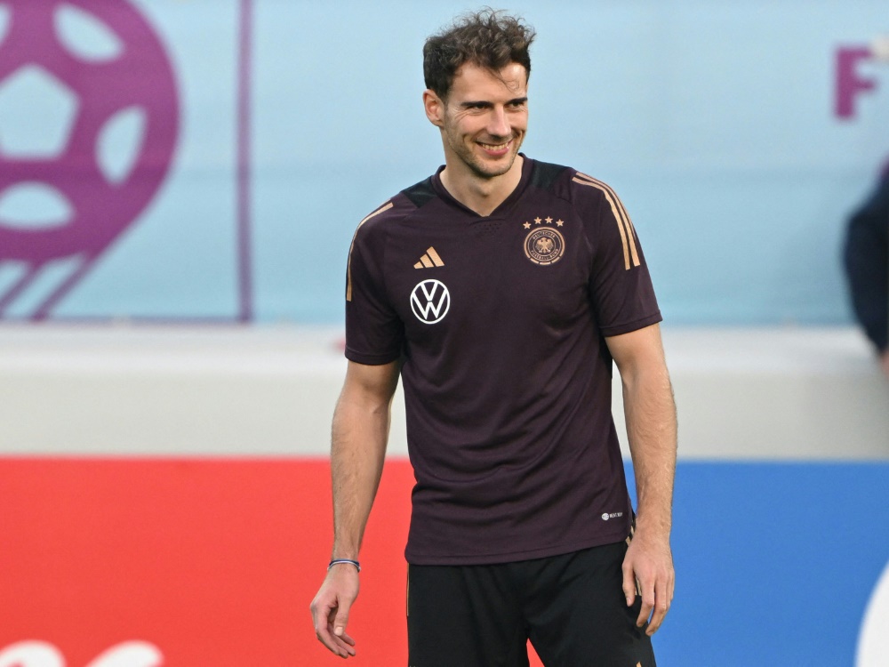 Leon Goretzka sieht den harten Konkurrenzkampf im Mittelfeld der deutschen Fußball-Nationalmannschaft als belebend an. (Foto: AFP/SID/INA FASSBENDER)