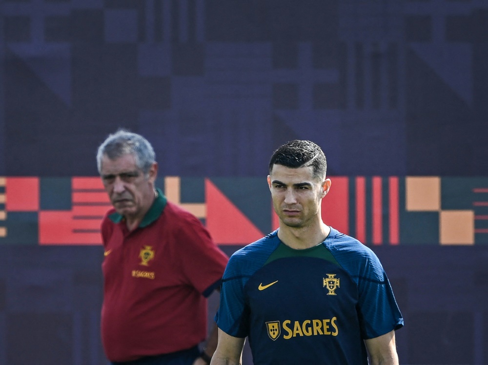 Ronaldo (r.) bestreitet Zerwürfnis mit Fernandes (Foto: AFP/SID/PATRICIA DE MELO MOREIRA)