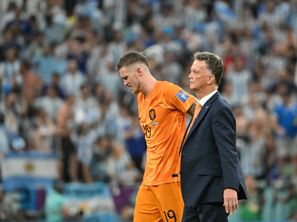Bondscoach Louis van Gaal war nach dem Aus von Oranje tief enttäuscht (Foto: AFP/SID/ALBERTO PIZZOLI)