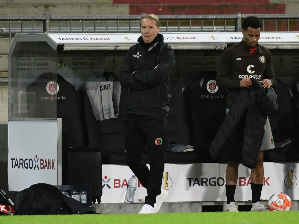 Schultz war seit Sommer 2020 Cheftrainer bei St. Pauli (Foto: AFP/POOL/SID/FABIAN BIMMER)