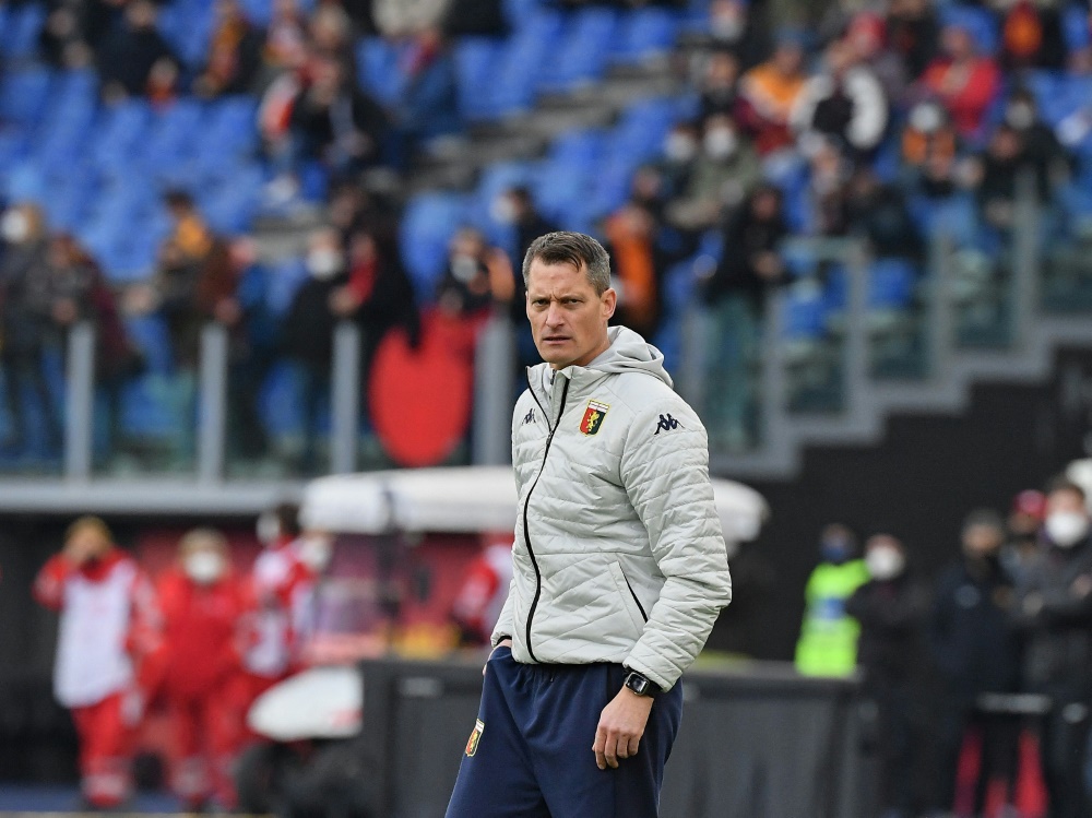 Blessin muss den Trainerposten beim FC Genua räumen (Foto: AFP/SID/TIZIANA FABI)