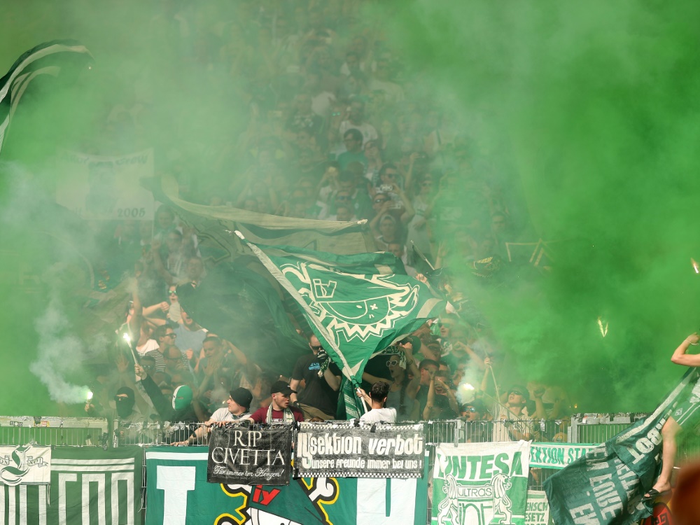 25.000 Euro Strafe für Werder Bremen (Foto: FIRO/FIRO/SID)