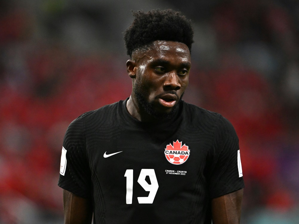 Alphonso Davies ist Kanadas Fußballer des Jahres (Foto: AFP/SID/OZAN KOSE)