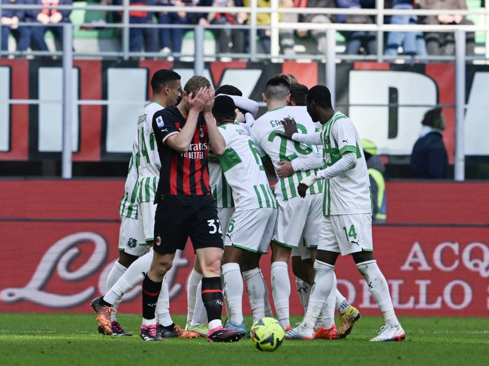 Zweite Niederlage in Folge für den AC Mailand (Foto: AFP/SID/MIGUEL MEDINA)