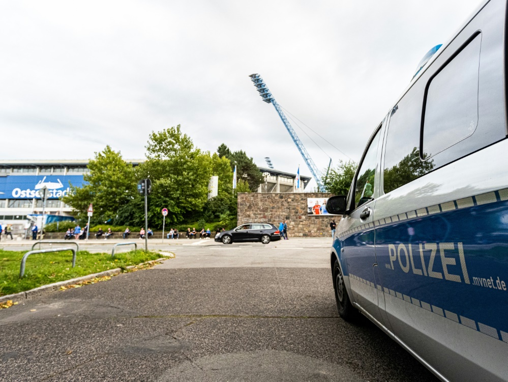 Angriff auf schwedische Jugendspieler in Rostock (Foto: FIRO/FIRO/SID)