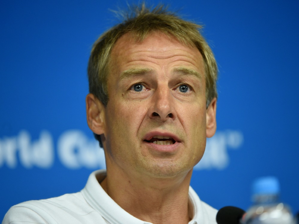 Klinsmann trainiert die Nationalmannschaft von Südkorea (Foto: AFP/SID/PATRIK STOLLARZ)