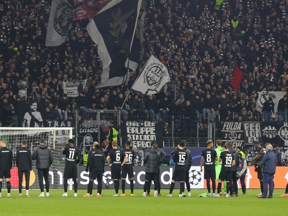 Frankfurter Fans dürfen in Neapel nicht ins Stadion (Foto: FIRO/FIRO/SID)