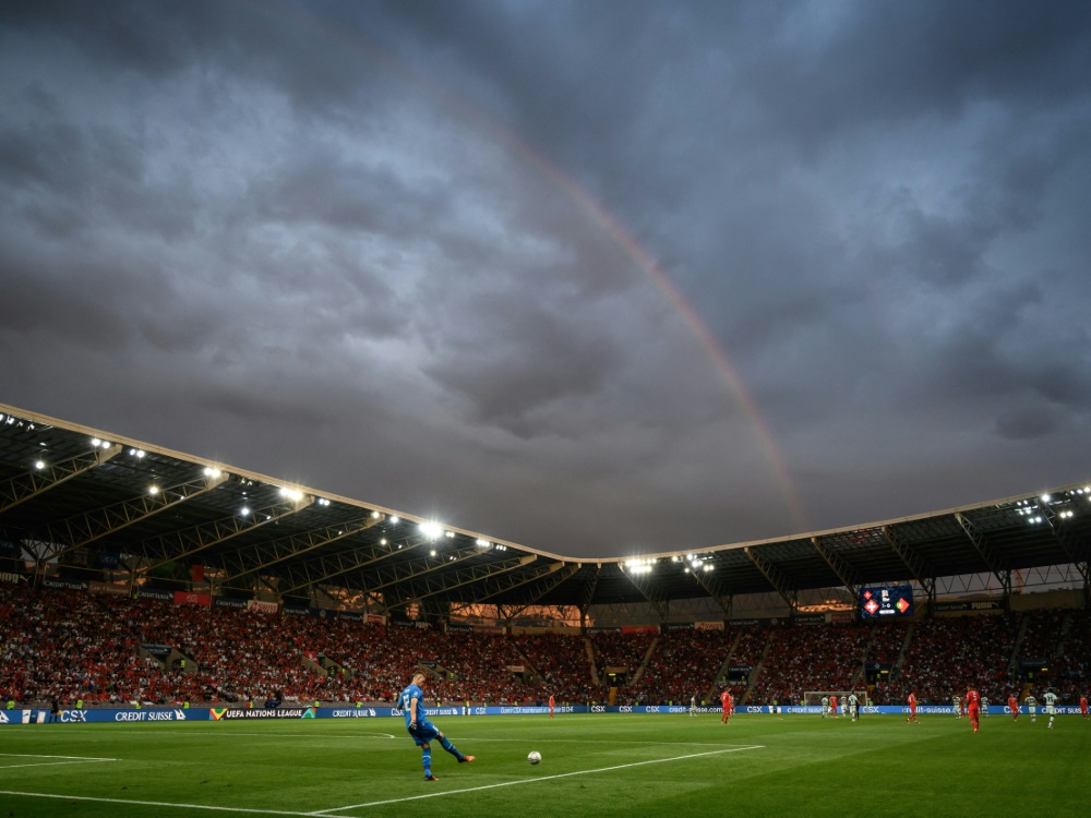 Schauplatz des Finalturniers: Servette-Stadion in Genf (Foto: AFP/SID/FABRICE COFFRINI)