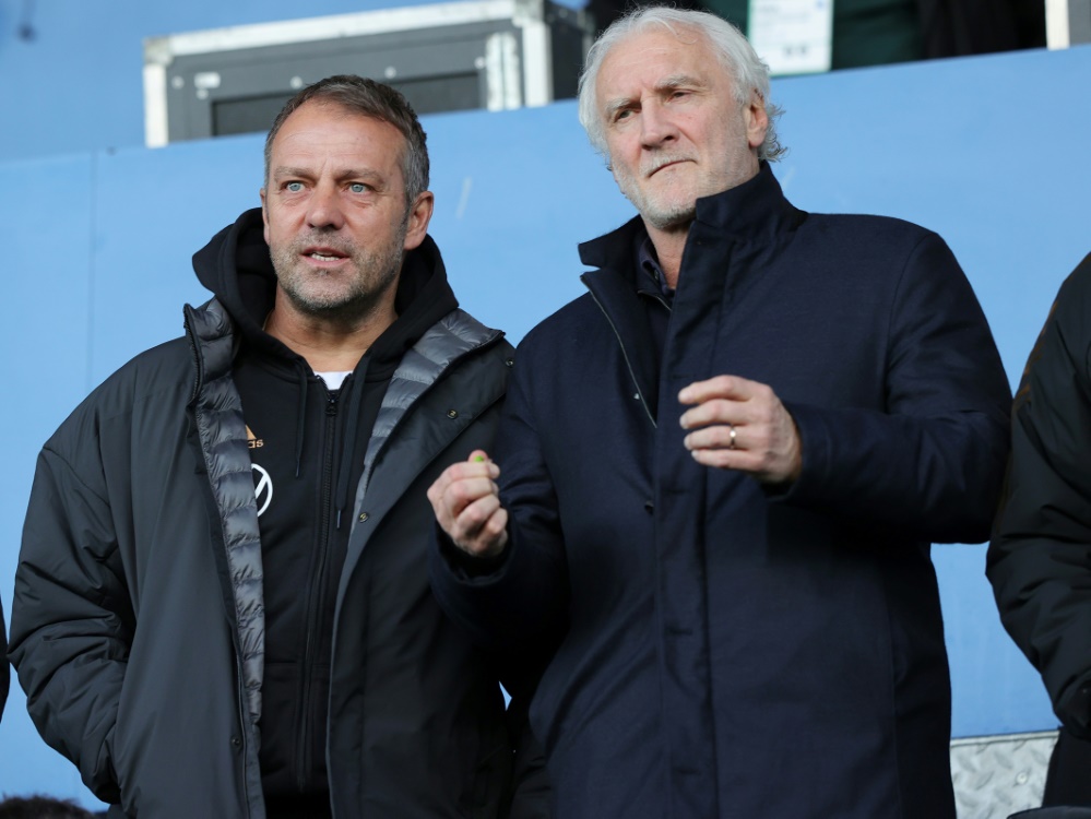 Hansi Flick und Rudi Völler beim Spiel des U21-Teams (Foto: FIRO/FIRO/SID)