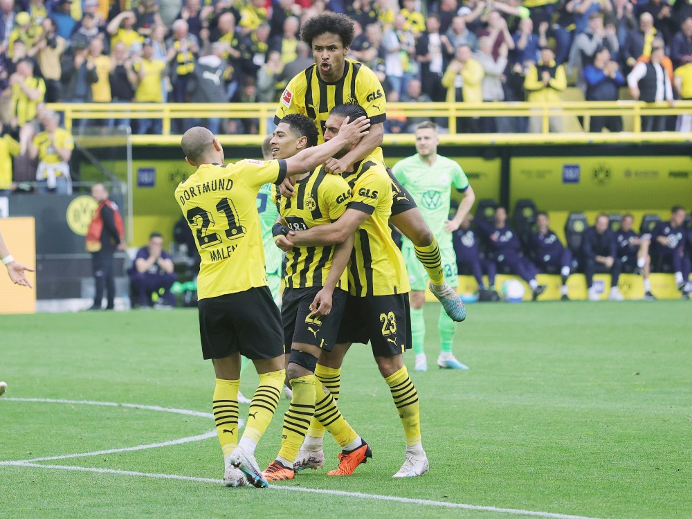 Den VfL demontiert: Dortmund bleibt an Bayern dran (Foto: FIRO/FIRO/SID)