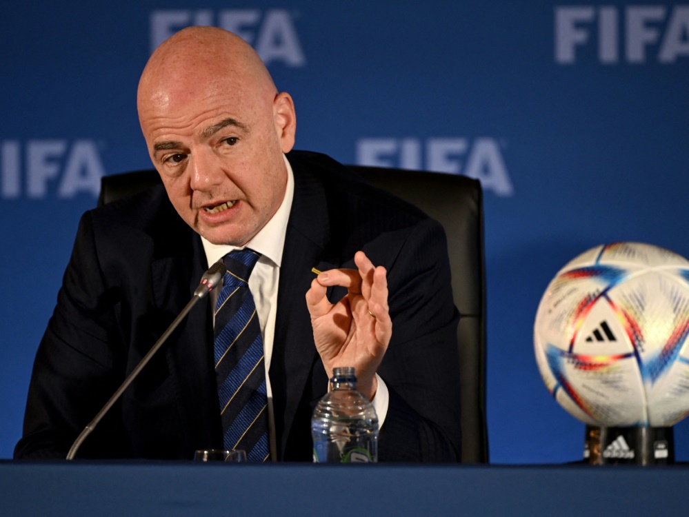 Infantino und FIFA verlängern die Zusammenarbeit mit WHO (Foto: AFP/SID/WILLIAM WEST)