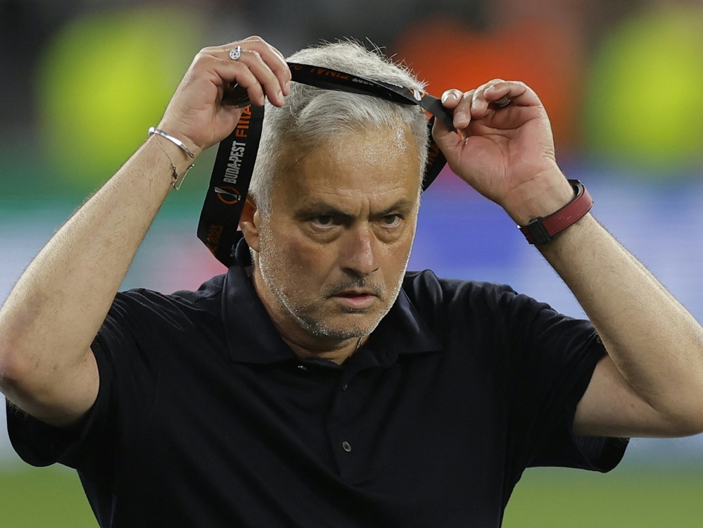 Mourinho wollte seine Medaille nicht (Foto: AFP/SID/ODD ANDERSEN)