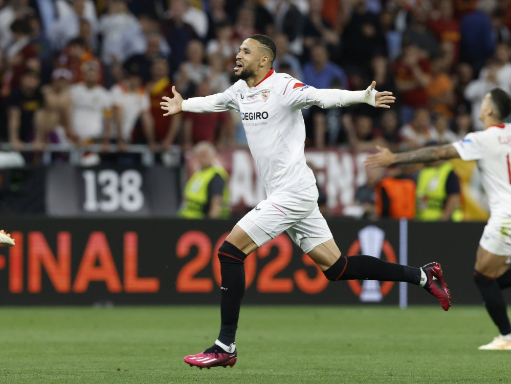Sevilla jubelt nach dem nächsten Europa-League-Titel (Foto: IMAGO/Julio Munoz/IMAGO/Julio Munoz/SID/IMAGO/Julio Munoz)