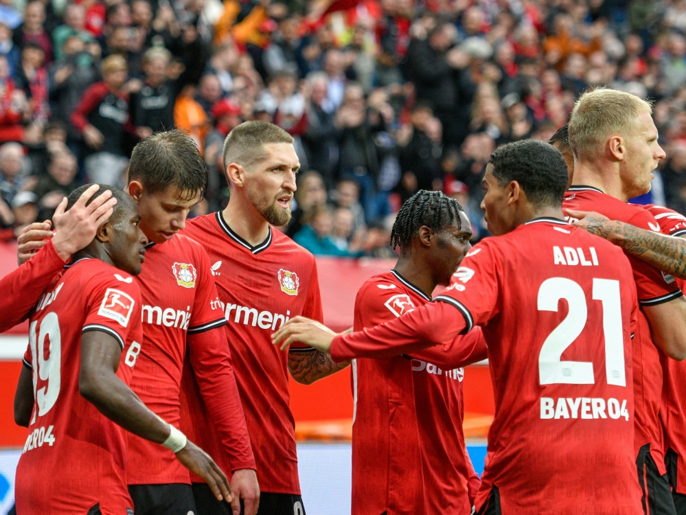 Leverkusen und Sportfive verlängern Partnerschaft (Foto: AFP/SID/SASCHA SCHUERMANN)