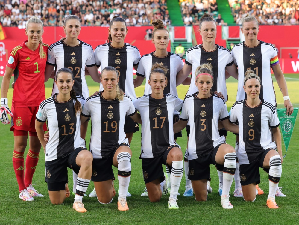 DFB-Frauen testen gegen lokales U15-Team (Foto: FIRO/FIRO/SID)
