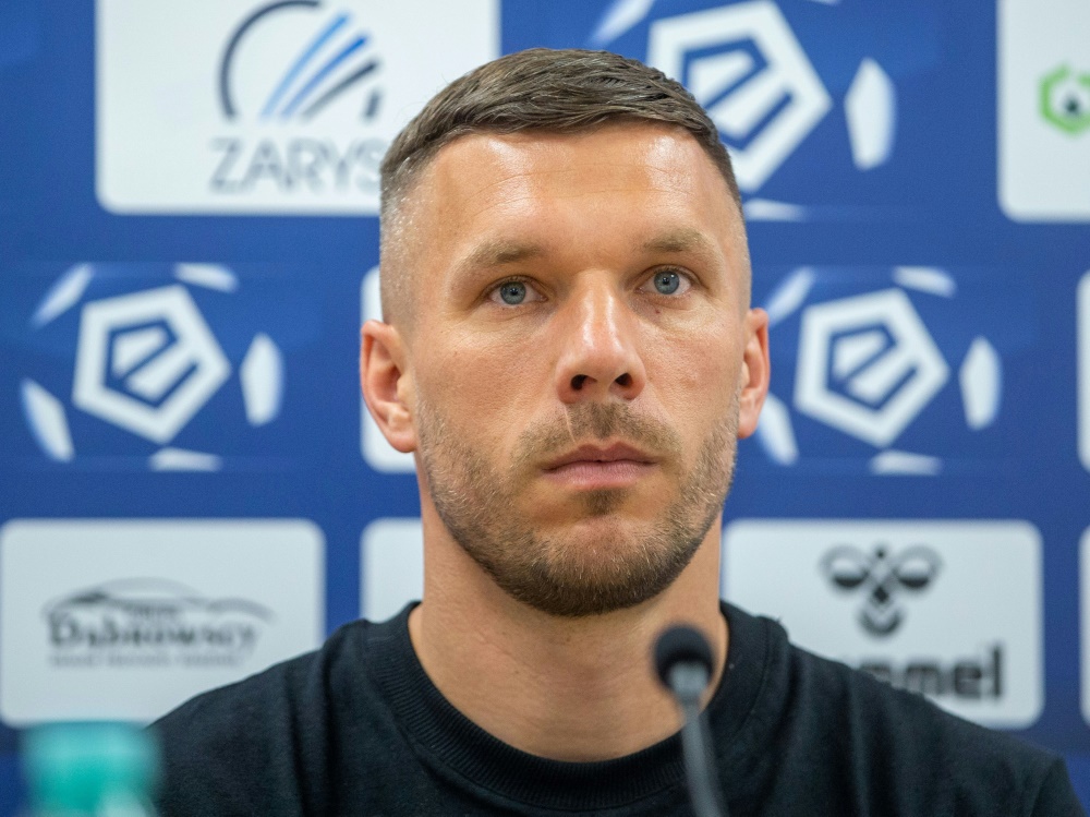Podolski verfolgt das Geschehen beim FC weiter genau (Foto: FIRO/FIRO/SID)