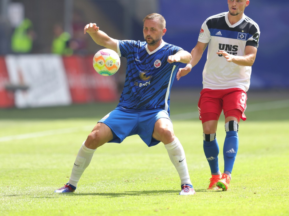Verhoek spielte seit 2019 für Rostock (Foto: FIRO/FIRO/SID)