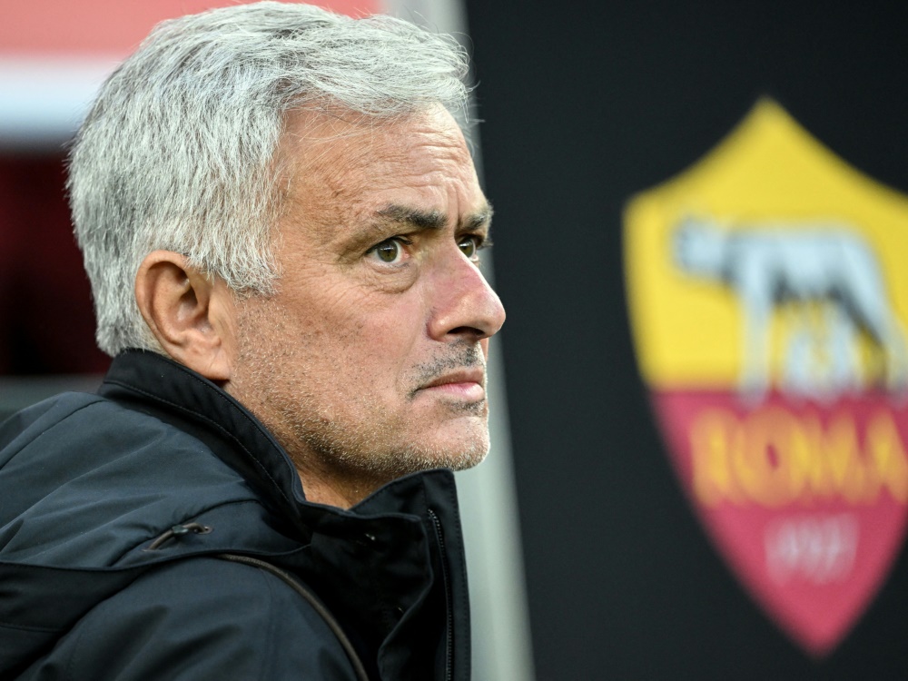 Jose Mourinho will bei der Roma bleiben (Foto: AFP/SID/INA FASSBENDER)