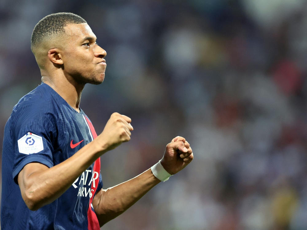 Kylian Mbappe trifft per Foulelfmeter (Foto: AFP/SID/CHARLY TRIBALLEAU)