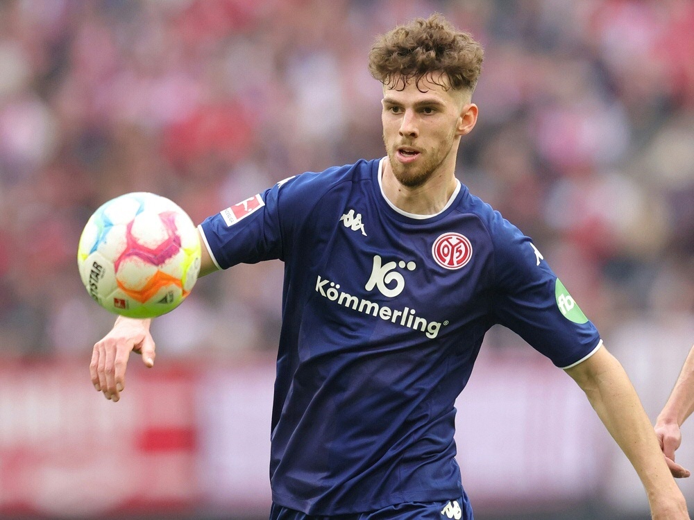 Anton Stach wechselt innerhalb der Bundesliga (Foto: FIRO/FIRO/SID/Jürgen Fromme)