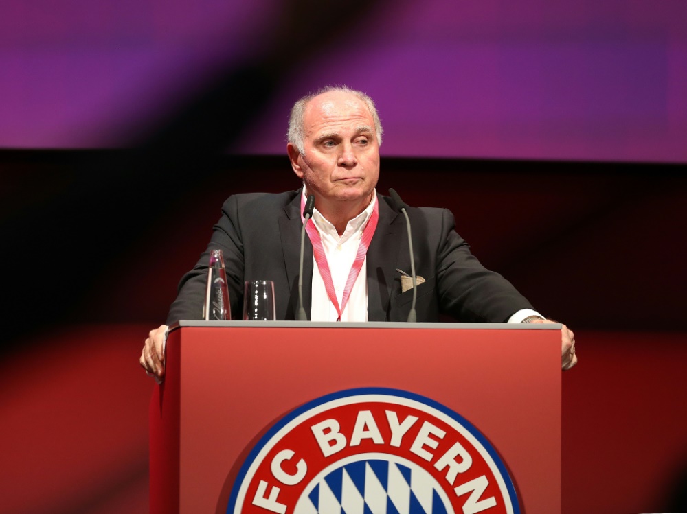 Hoeneß fordert einen Fachmann als Bundestrainer (Foto: FIRO/FIRO/SID)