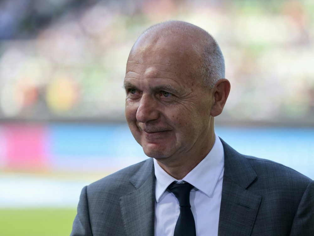 DFB-Präsident Neuendorf äußert sich zur WM 2030 (Foto: AFP/SID/FOCKE STRANGMANN)
