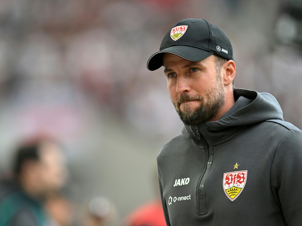 VfB und Hoeneß vor schwierigem Spiel in Frankfurt (Foto: AFP/AFP/THOMAS KIENZLE)