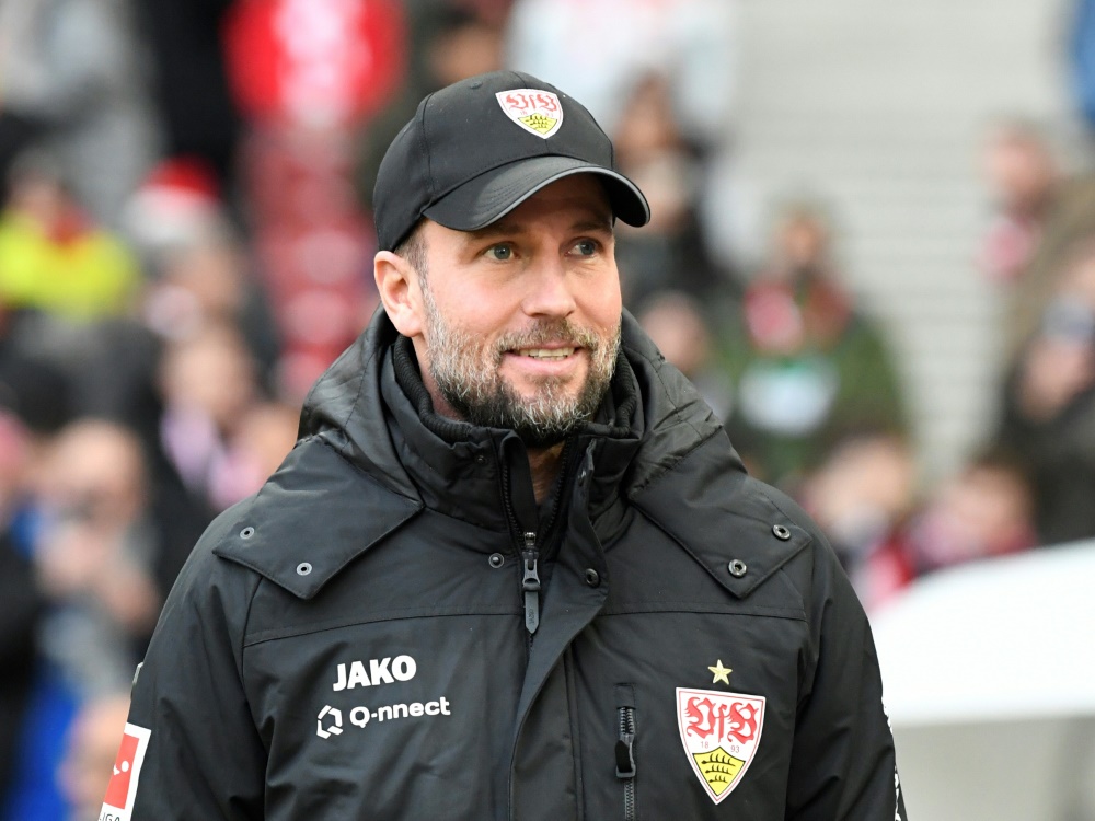 Hofft auf einen guten Jahresabschluss: VfB-Coach Hoeneß (Foto: AFP/SID/THOMAS KIENZLE)