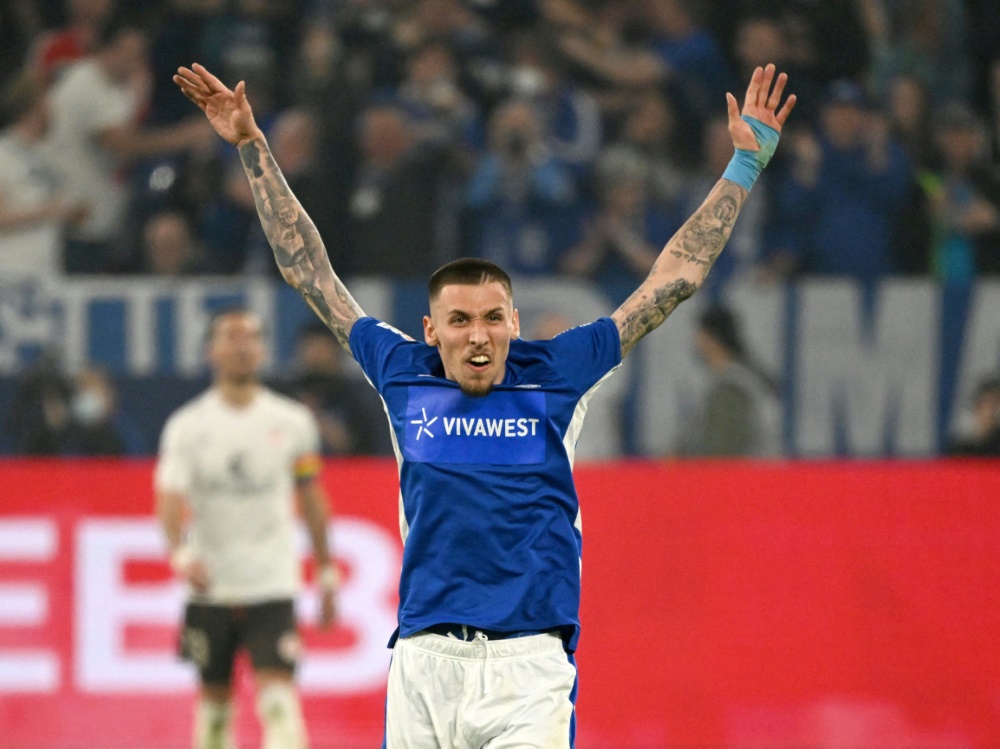 Zurück auf Schalke: Darko Churlinov (Foto: AFP/SID/INA FASSBENDER)