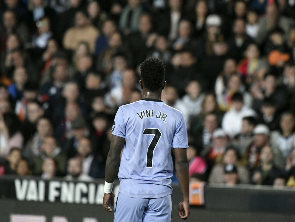 Vinicius wurde erneut Opfer von Rassismus im Stadion (Foto: AFP/SID/JOSE JORDAN)