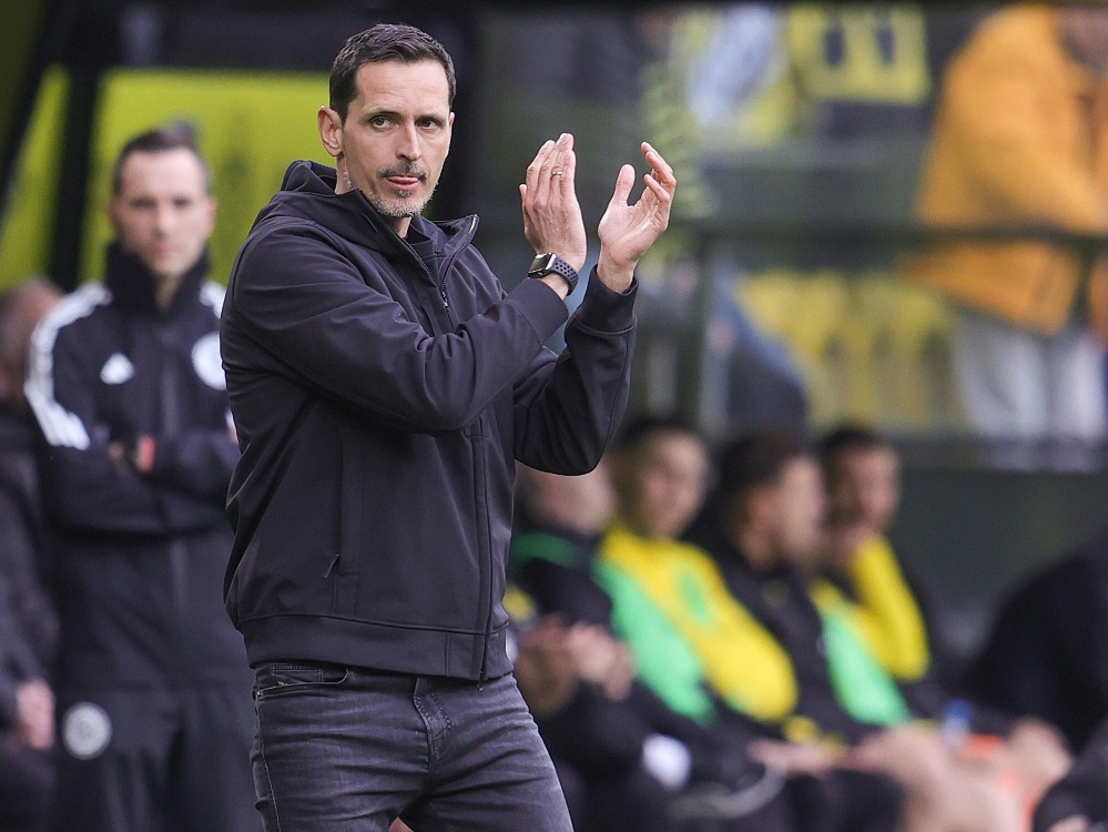 Auch kommende Saison Eintracht-Trainer: Dino Toppmöller (Foto: FIRO/FIRO/SID/Jürgen Fromme)