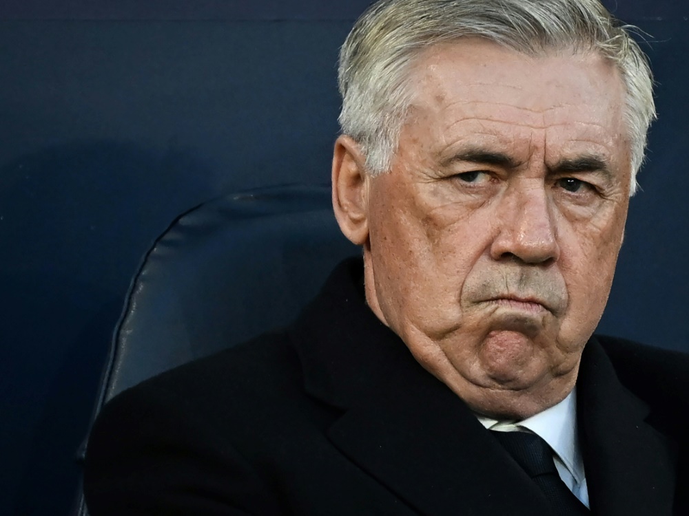 Will mit Real ins Finale: Carlo Ancelotti (Foto: AFP/SID/Paul ELLIS)