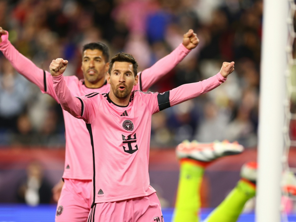 Messi und Luis Suarez (l.) jubeln (Foto: AFP/GETTY IMAGES NORTH AMERICA/SID/Maddie Meyer)