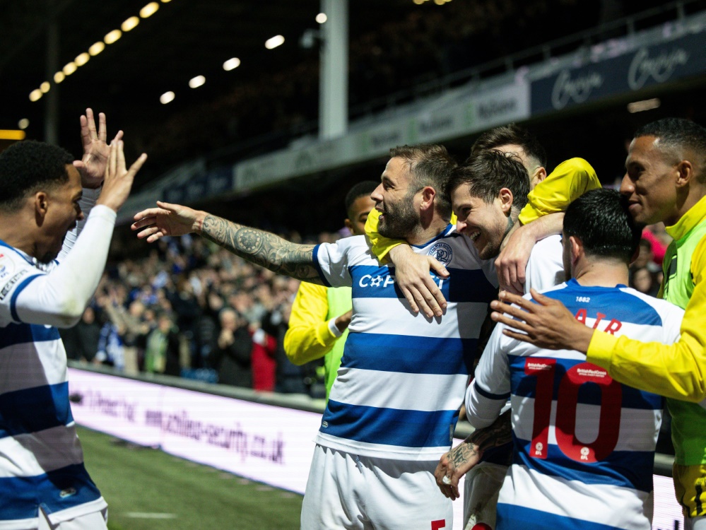 QPR schlug Leicesters Verfolger Leeds klar (Foto: IMAGO/IMAGO/SID/IMAGO/Ian Tuttle/Shutterstock)